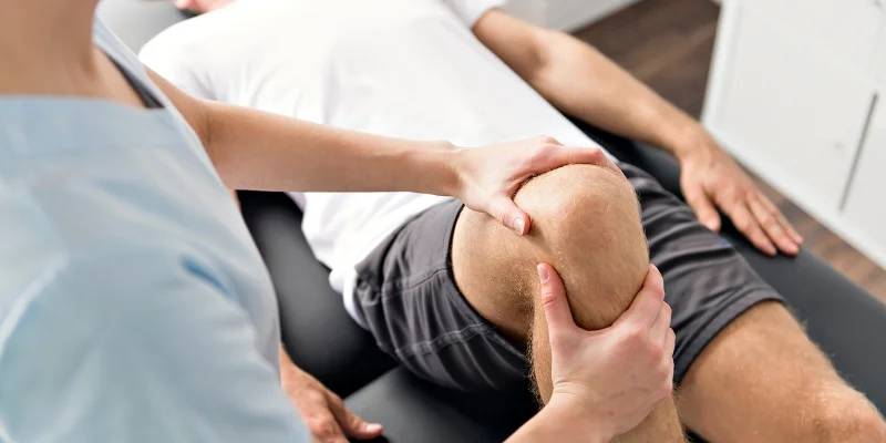 Physiotherapy for a knee injury