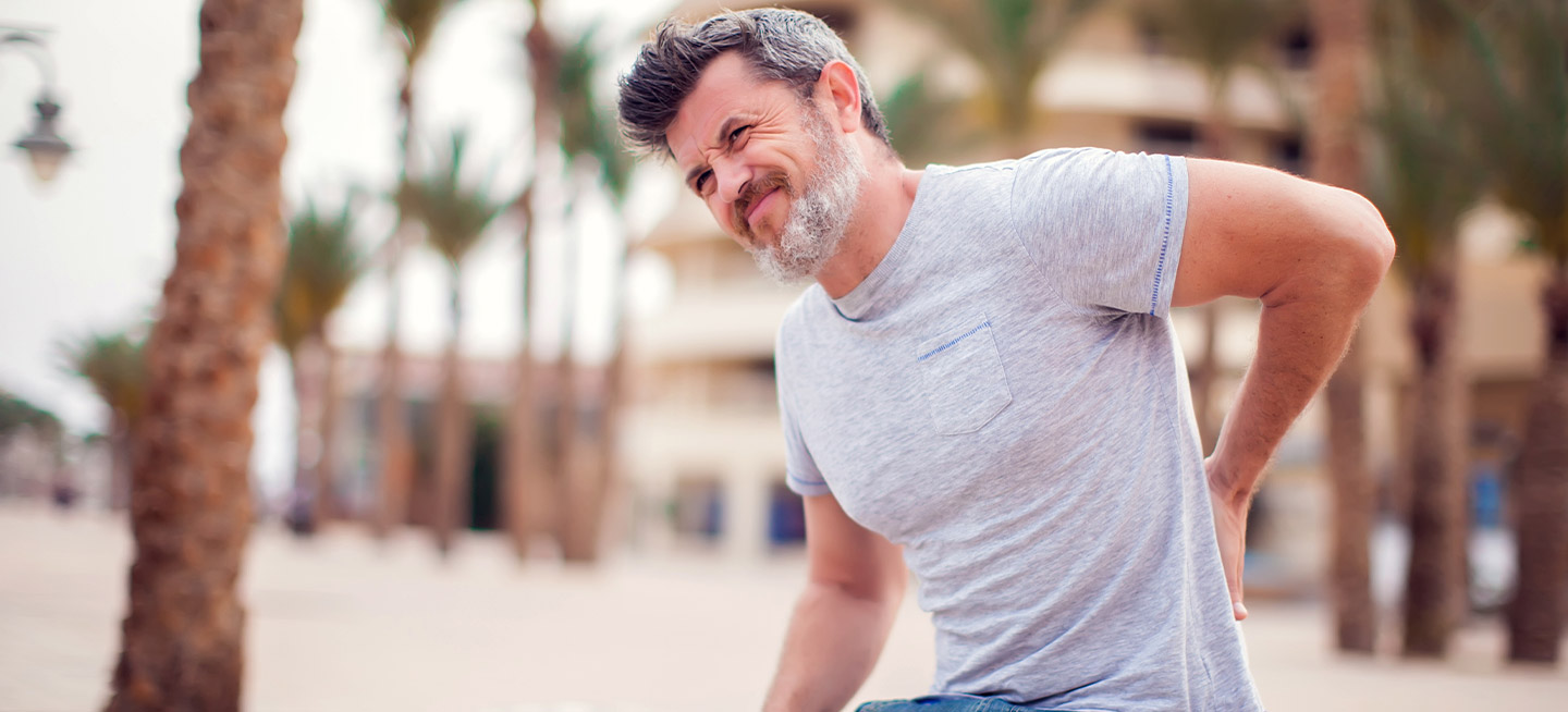 Sharp, pinching back pain when I move — is that a pinched nerve? 2 Sharp, pinching back pain